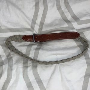 Vineyard Vines belt